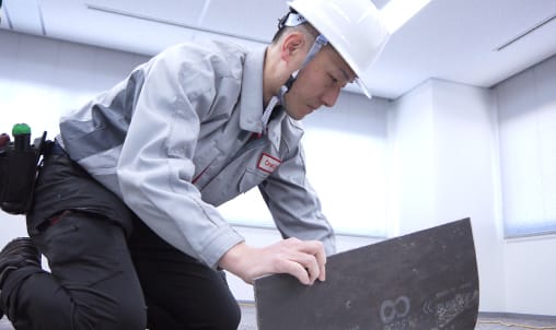 内装工事の実施